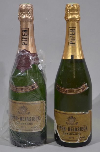 2 bouteilles de PIPER-HEIDSIECK 1975 Brut...