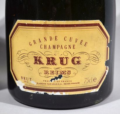 null 2 bouteilles de KRUG Grand Cuvée 

(Étiquette arrachée et abimée)