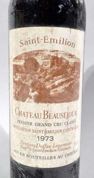 null 2 bouteilles de CHATEAU BEAUSEJOUR 1973

(Bas goulot et basse épaule)