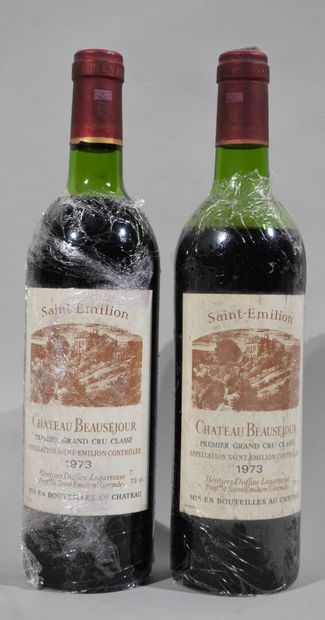 null 2 bouteilles de CHATEAU BEAUSEJOUR 1973

(Bas goulot et basse épaule)