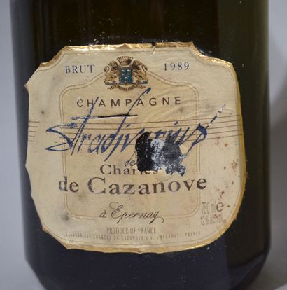 null 1 bouteille de STRADIVARIUS CHARLES DE CAZANOVE 1989 

(Étiquette décollée et...