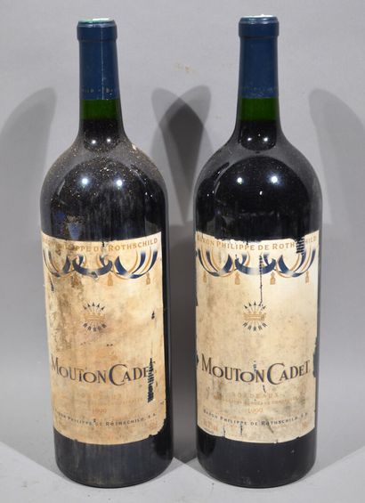 null 2 magnum de MOUTON CADET Bordeaux Baron Philippe de ROTHSCHILD négociant 1999

(Étiquette...
