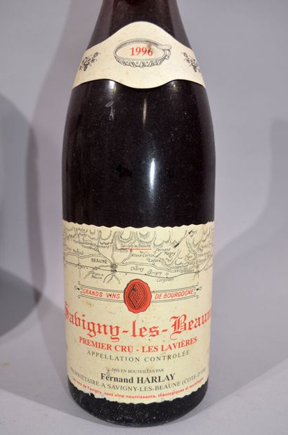 null 11 bouteilles de SAVIGNY-LES-BEAUNE Premier cru - Les lavières Fernand Harlay...