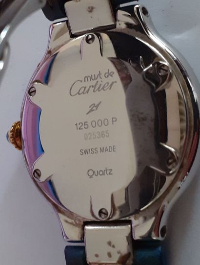 null Must de CARTIER « Modèle 21 » 

Montre-bracelet en acier et métal doré, boîtier...