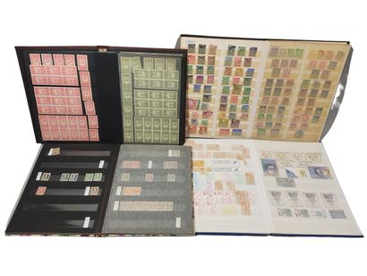 null Lot de quatorze albums de timbres de pays divers neufs et oblitérés.