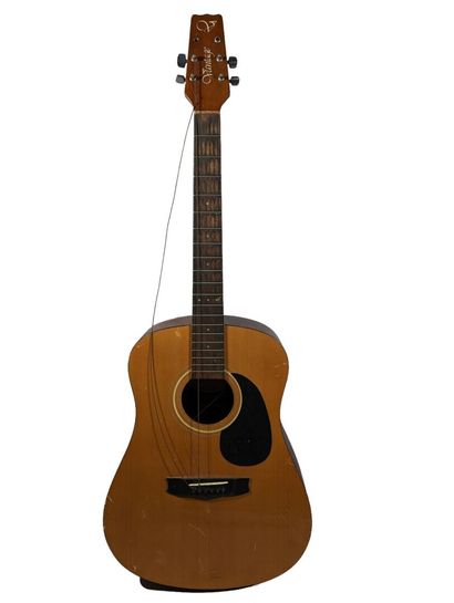 VANTAGE
Guitare sèche modèle VS-5 N°9112000447
(usures...