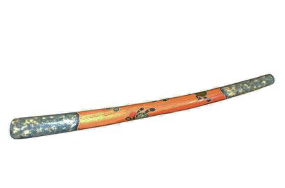 Didgeridoo en bois partiellement peint à...