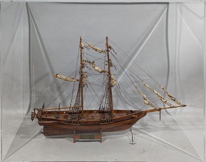 Maquette en bois du voilier 