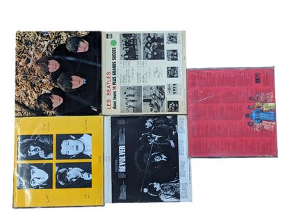 null Réunion de 5 disques vinyles LES BEATLES dont: 
Revolver - Odéon CLSO 1105
1965...