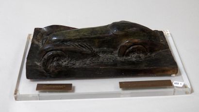 Alain MOITRIER (1941) "Bolide n°1" Epreuve en bronze signée au dos, sur socle plexiglass...