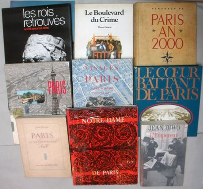 null (Paris) lot de 40 vol. reliés ou brochés et divers sur PARIS (2 cartons)