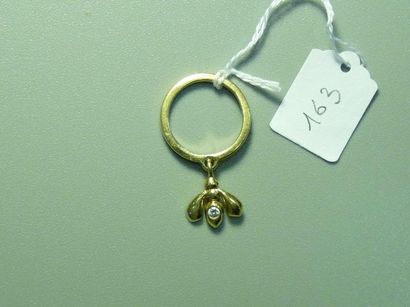 null CHRISTIAN DIOR  : Bague de petit doigt en or jaune 18K (750/oo) ornée d'une...