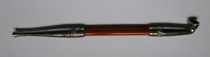null Kizeru embout en métal, corps en bambou. Japon Meiji. Long : 20 cm (pipe japonaise)...