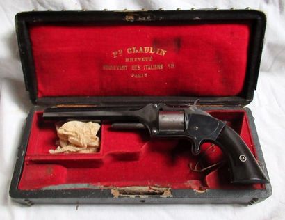 null Revolver SMITH ET WESSON calibre 36 mm armurier Pd CLAUDIN 38, boulevard des...