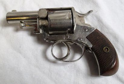 null Revolver KOBOLD C.F.442, crosse bois (oxydation barillet) 