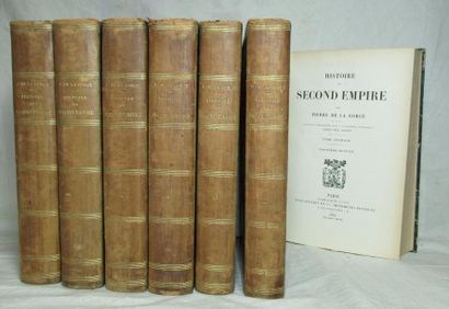 null LA GORGE. Histoire du second Empire. Paris, Pin, 1912, in-8, 7 volumes relirés...
