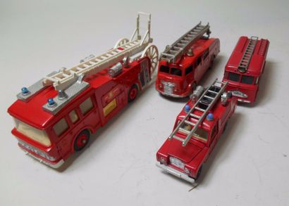 null DINKY TOYS (fabrication anglaise) - Camion de pompier ERF Fire Tander, Fire...