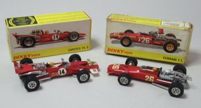 null DINKY TOYS - Ferrari F1 (n°1422) (boite abîmée), Surtees TS5 (n°1433) 