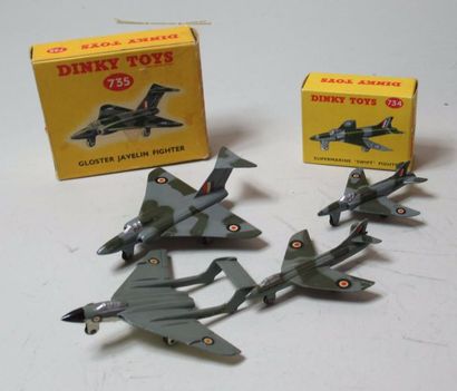null DINKY TOYS (Made in England) - 4 x avions dont un Javelin, un Swift, DH110,...