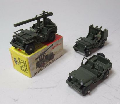 null DINKY TOYS - 3 x Jeep militaires dont1 avec misile, 1 avec canon 106 SR avec...