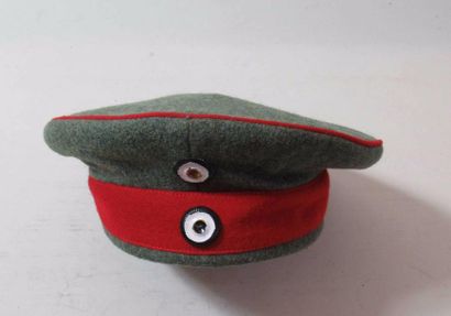 null Bonnet de police Feldgrau à turban rouge marqué BAX 1916 et 3 FR 73 (manque...