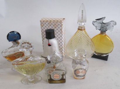 null GUERLAIN - Lot de 7 flacons de parfums, certains anciens dont : Mitsouko, Muguet,...