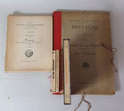 Lot de volumes dont : Jules ROBUCHON + Paysaget et monuments de la Bretagnes 40 planches...