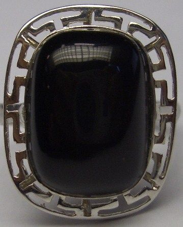Bague or blanc 3g45, sertie d'un Onyx taille cabochon coussin TDD : 54 null