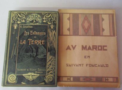 null J.LADREIT de LACHARRIERE: " Au Maroc en suivant FOUCAULD" un volume illustré...