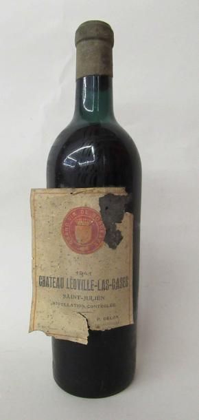 null 1 bouteille de LEOVILLE LAS CASES Saint Julien 1941 (étiquette abimée et niveau...