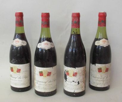 null 4 bouteilles de CHATEAUNEUF DU PAPE 1976 