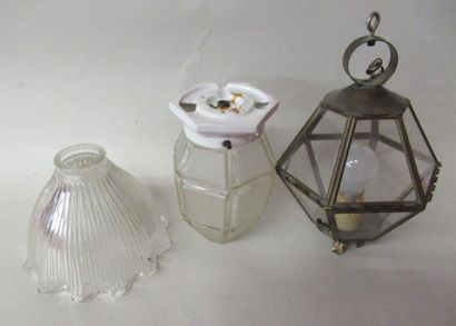 null Lanterne suspension avec socle en porcelaine (restauration) Globe suspension...