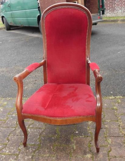 null Fauteuil Voltaire garniture velours rouge (scellé n°87) 