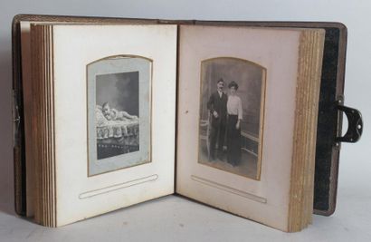 null Ancien album photographique de famille - Circa 1900/1930 