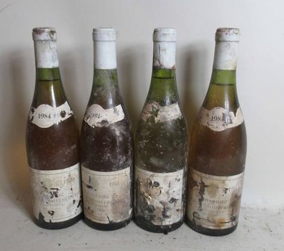 null 4 bouteilles de BIENVENUE BATARD MONTRACHET blanc 1984 (étiquettes abimées et...