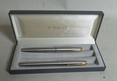 null PARKER - Parure de bureau dite "Sonnet" composée d'un stylo plume et d'un stylo...