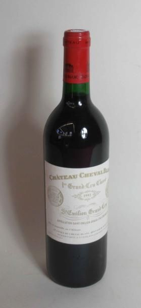 null 1 bouteille de CHATEAU CHEVAL BLANC Premier Grand Cru Classé Saint Emilion Grand...