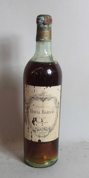 null 1 bouteille de ROYAL BARSAC Sauternes Royal mis en bouteille par F. WOLTNER...