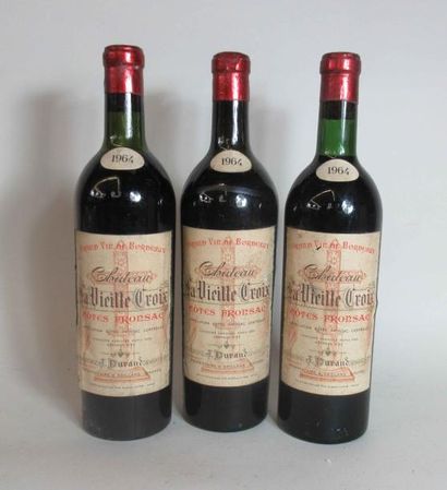 null 3 bouteilles de CHATEAU LA VIEILLE CROIX Côtes Fronsac Domaine J. Durand 1964...
