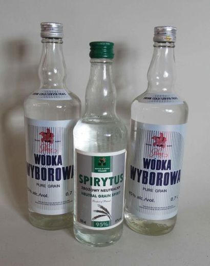 null 2 bouteilles de VODKA polonaise WYBOROWA Pure Grain 1 bouteille de SPIRYTUS...