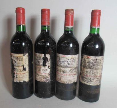 null 4 bouteilles de CHATEAU PAVIE-DECESSE Saint Emilion Grand Cru Classé 1982 (étiquettes...