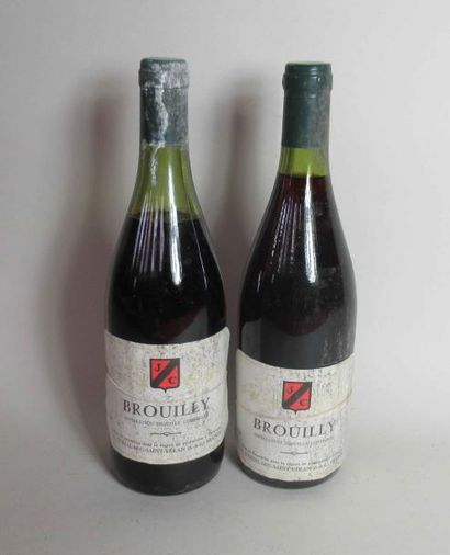 null 2 bouteilles de BROUILLY Domaine J. Curial-M/G. Saint Véran (sans date) 
