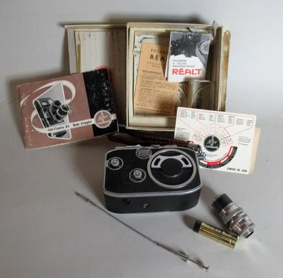 null Ciné-caméra B8 de marque BOLEX PAILLARD (avec notice et boite d'origine) 