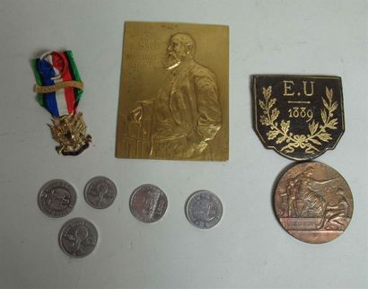 null Lot de 5 pièces en argent démonétisées Médaille en bronze Exposition Universelle...