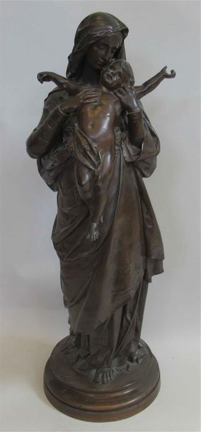 null Gustave DORE (1832-1883) "La Madone" Sculpture en bronze à patine brune signée...