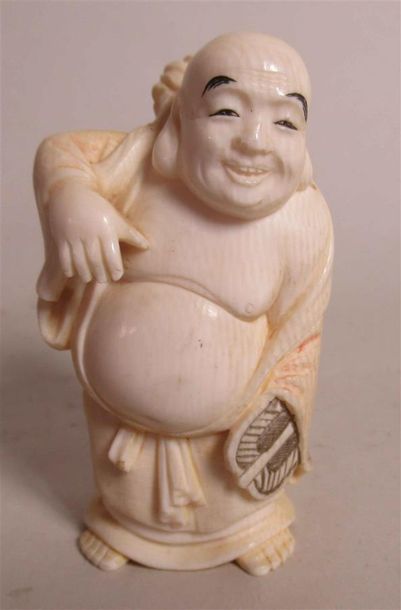 null Important okimono en ivoire figurant un Bouddha - Ht : 8,2 cm 