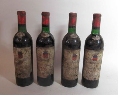 null 4 bouteilles de BEAU SITE HAUT VIGNOBLE DomaIne R. BRASQUESSAC 1970 (les 4 bas...