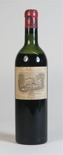 null 1 bouteille CHÂTEAU LAFITE ROTHSCHILD 1954 Pauillac, niveau : basse épaule,...