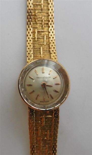 null JAEGER LECOULTRE - Montre bracelet de dame en or jaune 18 K (750/oo), le cadran...