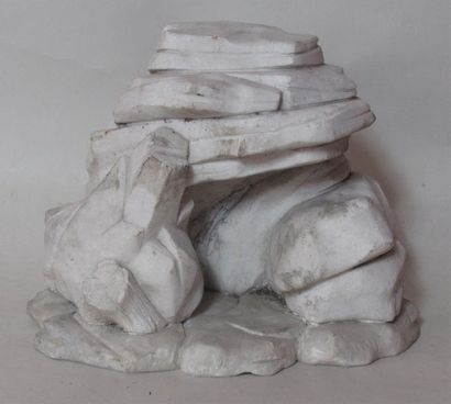 null Anonyme - Grotte en marbre blanc sculpté - XXe siècle (éclats et manques). H.19cm...